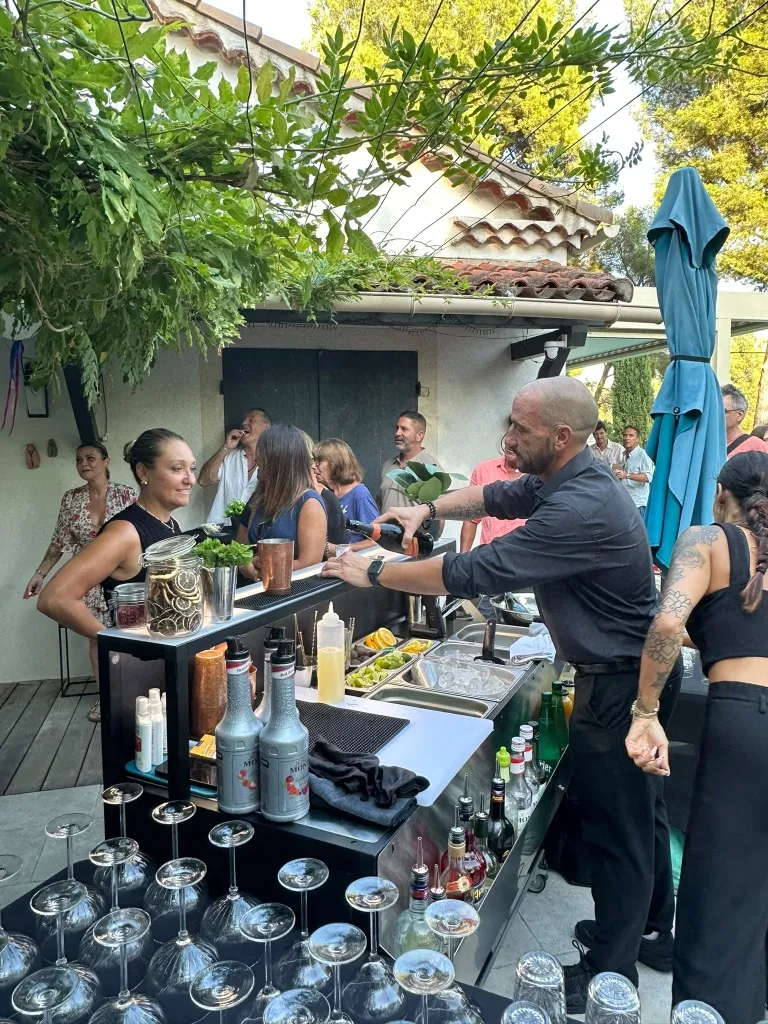 Service du champagne par S2B Bar