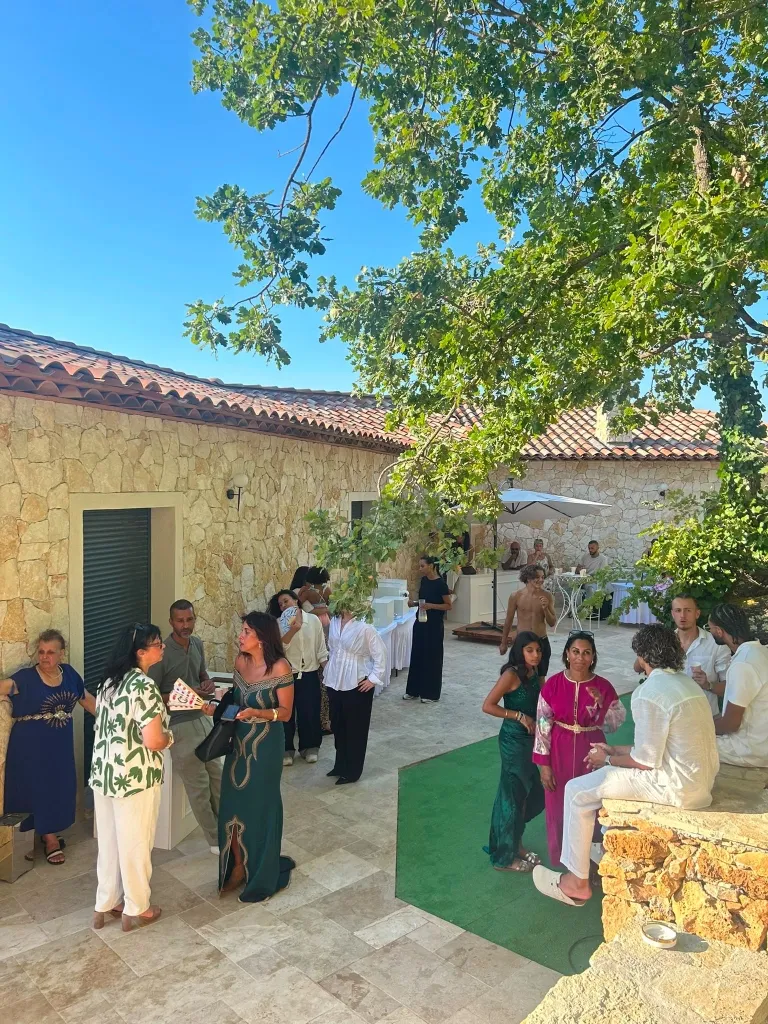Barman de mariage en action
