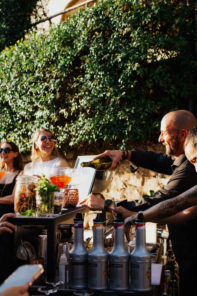 Bar à cocktails professionnel pour évènement d'entreprise